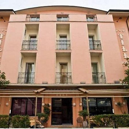 Hotel Till Rimini Zewnętrze zdjęcie